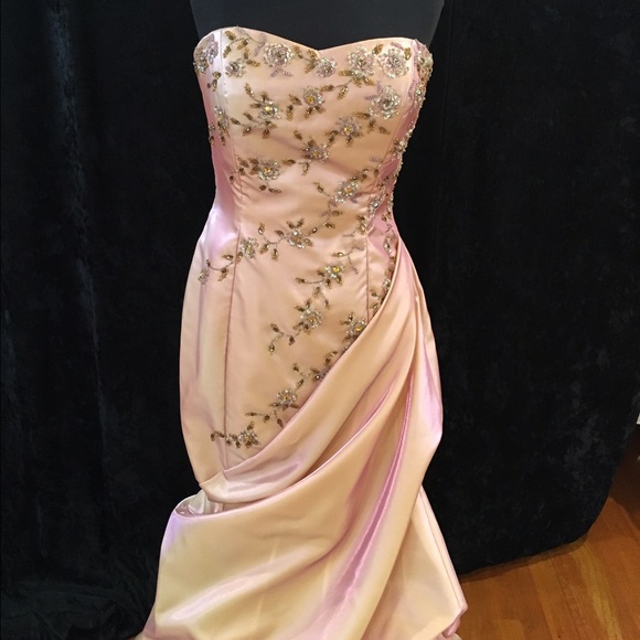 Prom dress - Picture 4 of 5